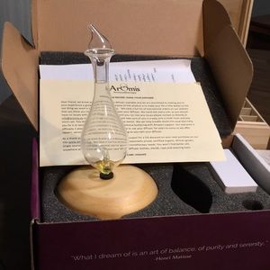 Aromatherapy Wood and glass diffuser